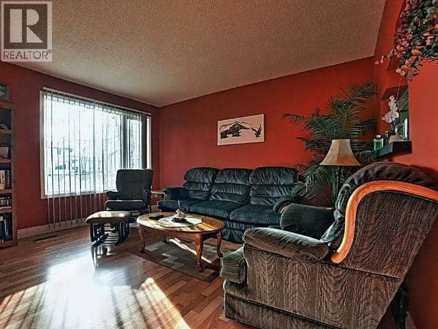 148 & 150 Dawson Drive — photo 21 of 37