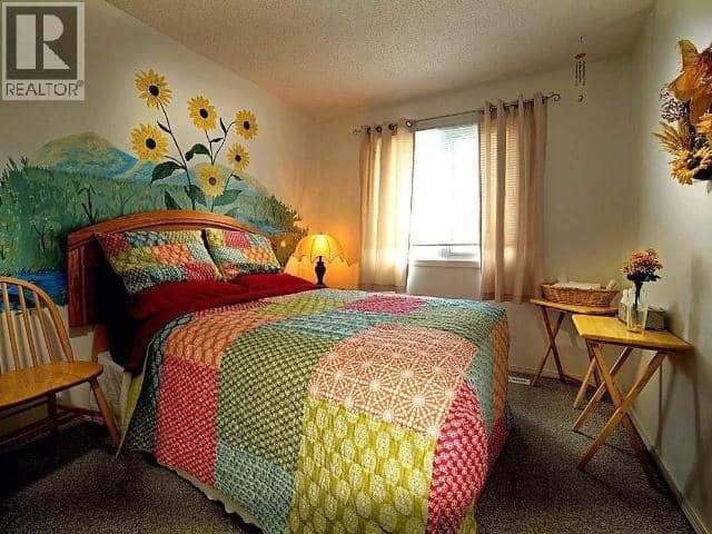 148 & 150 Dawson Drive — photo 25 of 37