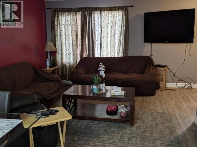 148 & 150 Dawson Drive — photo 9 of 37