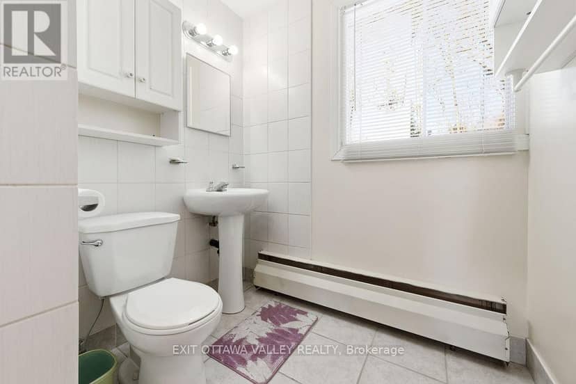 3 Newton Crescent — photo 24 of 40