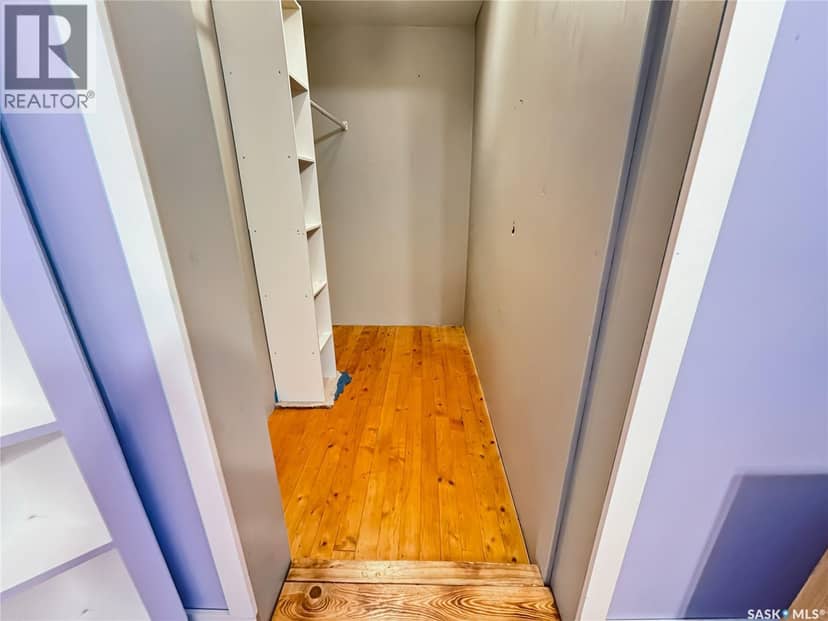 365 3rd AVENUE NE — photo 10 of 23