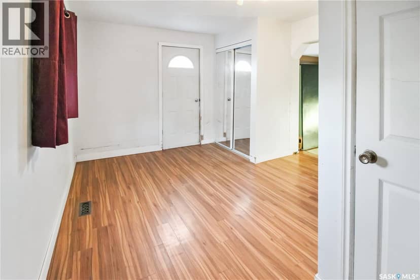 365 3rd AVENUE NE — photo 14 of 23