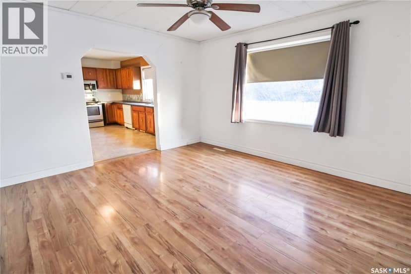 365 3rd AVENUE NE, Swift Current, photo 3