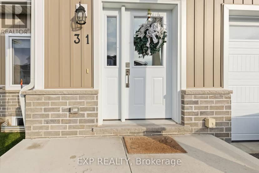 31 - 744 Nelson Street W — photo 2 of 40