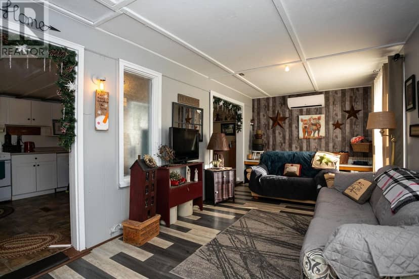 2412 Rte 2 — photo 4 of 40