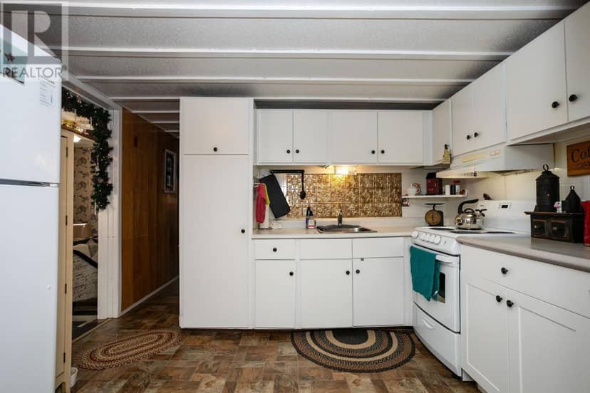 2412 Rte 2 — photo 6 of 40