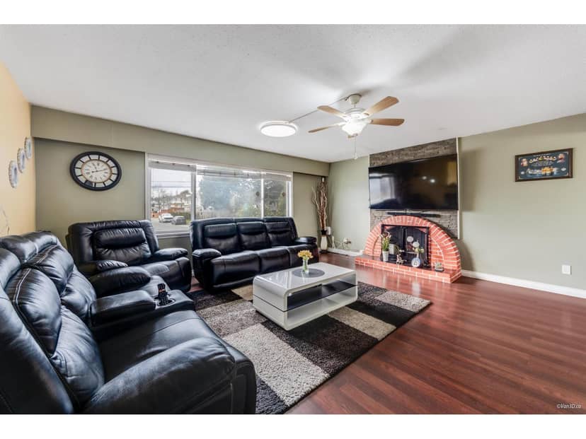 13553 84 AVENUE, Surrey