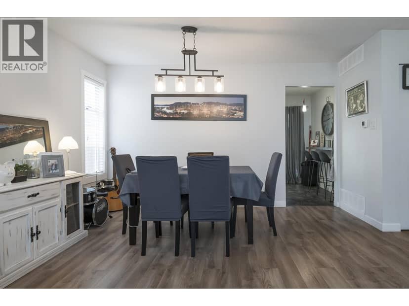 12145 207A STREET, Maple Ridge, photo 3