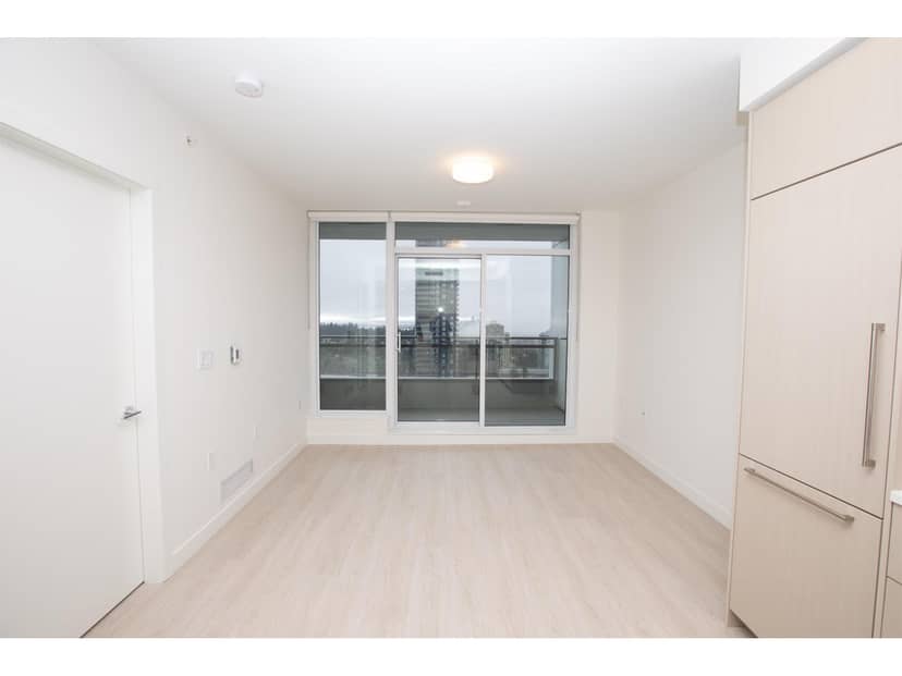 2206 13675 107A AVENUE, Surrey, photo 4