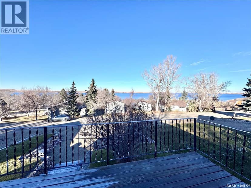 69 Snedden CRESCENT — photo 4 of 27
