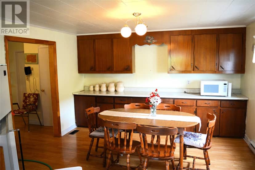 286-296 Main Road — photo 9 of 19