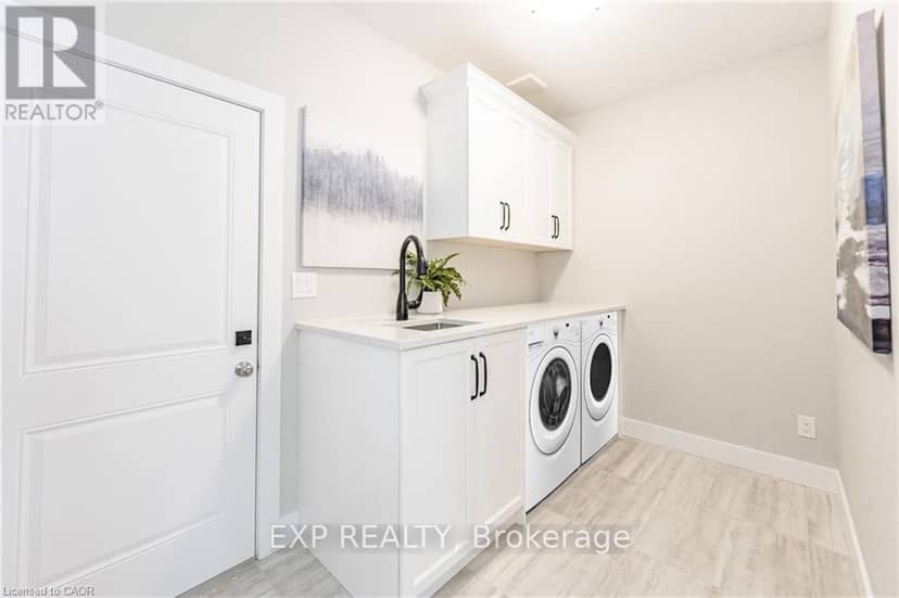 1050 Walton Avenue — photo 14 of 40
