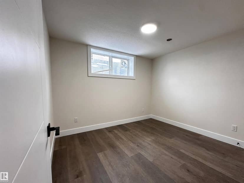 14807 98 AV NW — photo 28 of 30