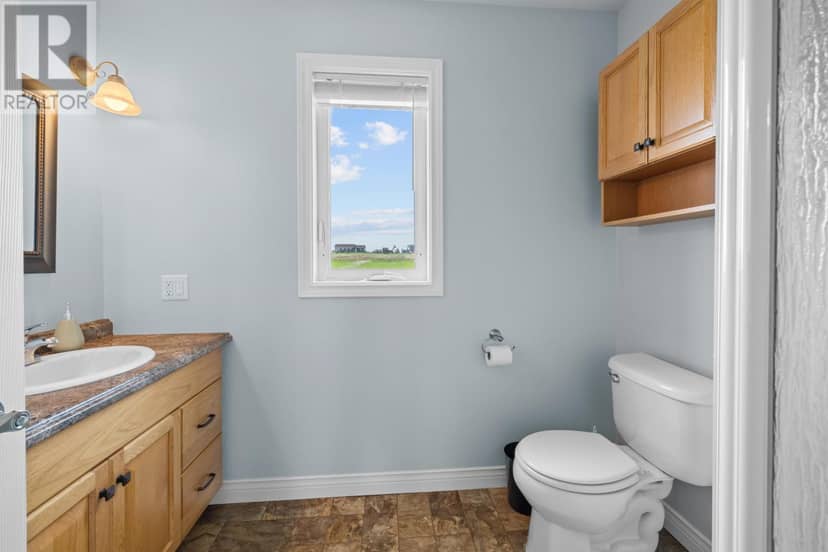 31 Sanford Lane — photo 20 of 40