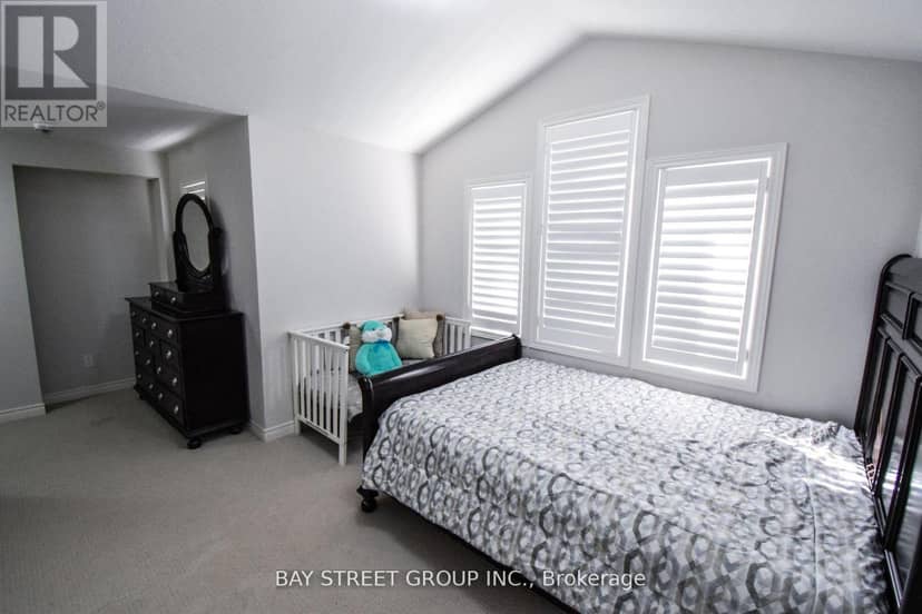 490 Silverwood Avenue — photo 28 of 36