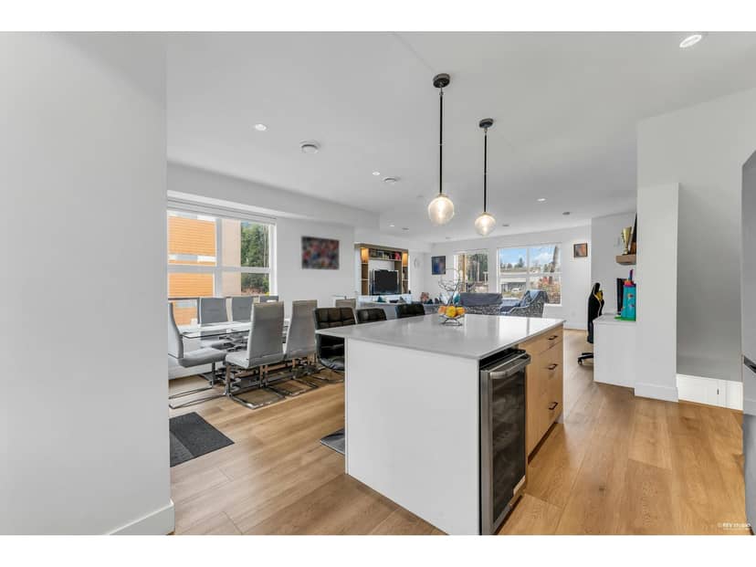 1 12585 104A AVENUE, Surrey, photo 8