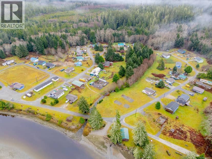 230 Clutus Rd, Bamfield