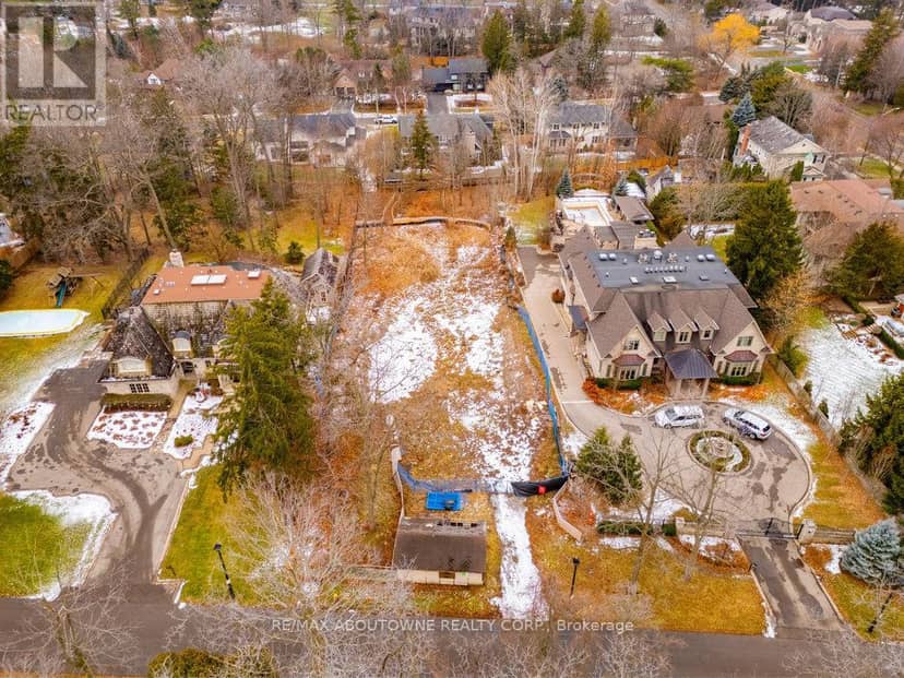 408 Lakeshore Road W — photo 6 of 12