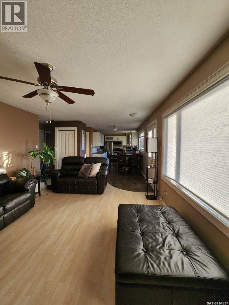 706 Grey AVENUE — photo 10 of 40
