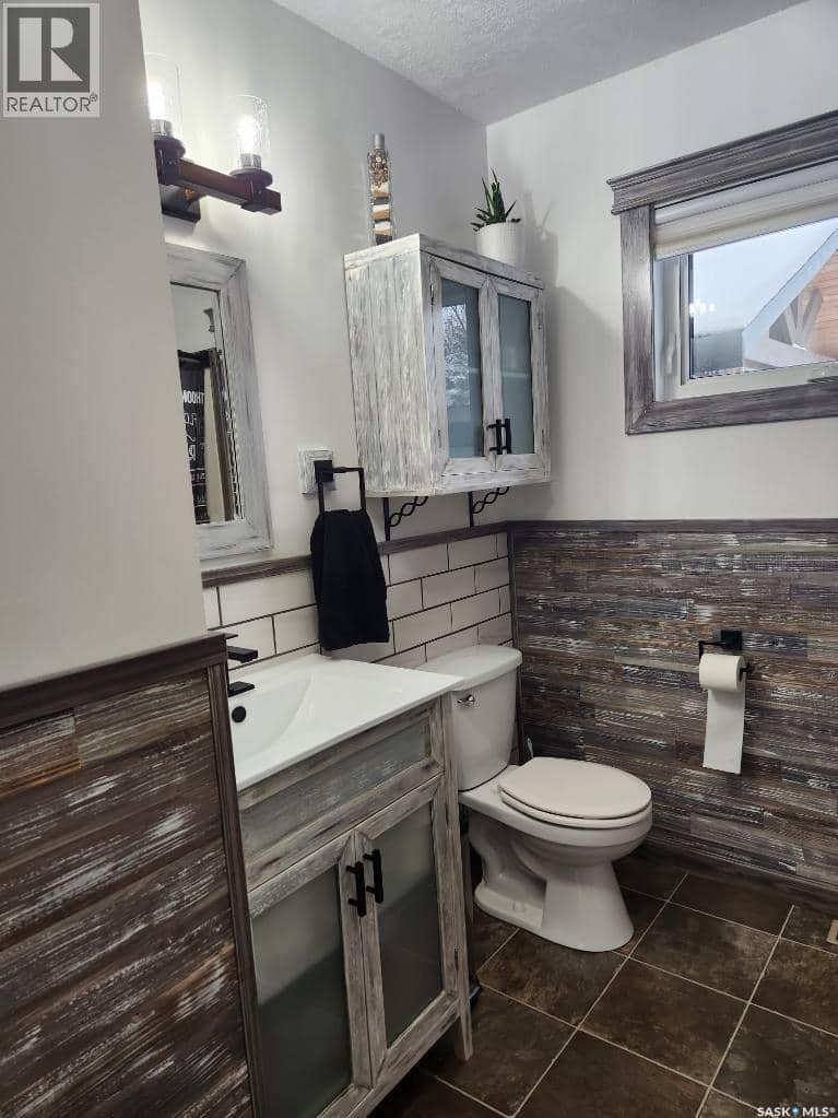 706 Grey AVENUE — photo 14 of 40