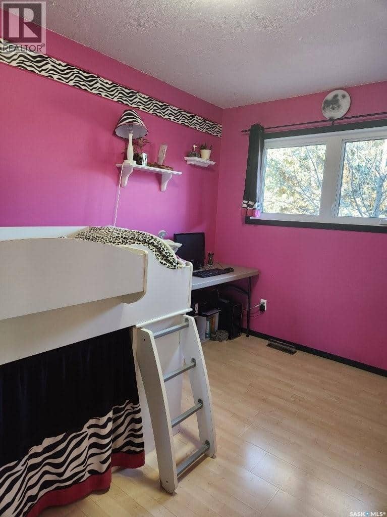 706 Grey AVENUE — photo 18 of 40