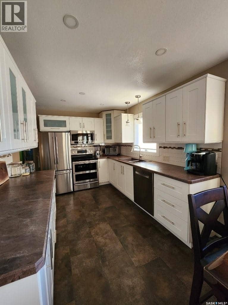 706 Grey AVENUE, Grenfell, photo 5