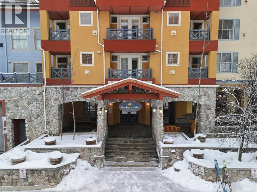 3160 Creekside Way Unit# 204, Sun Peaks