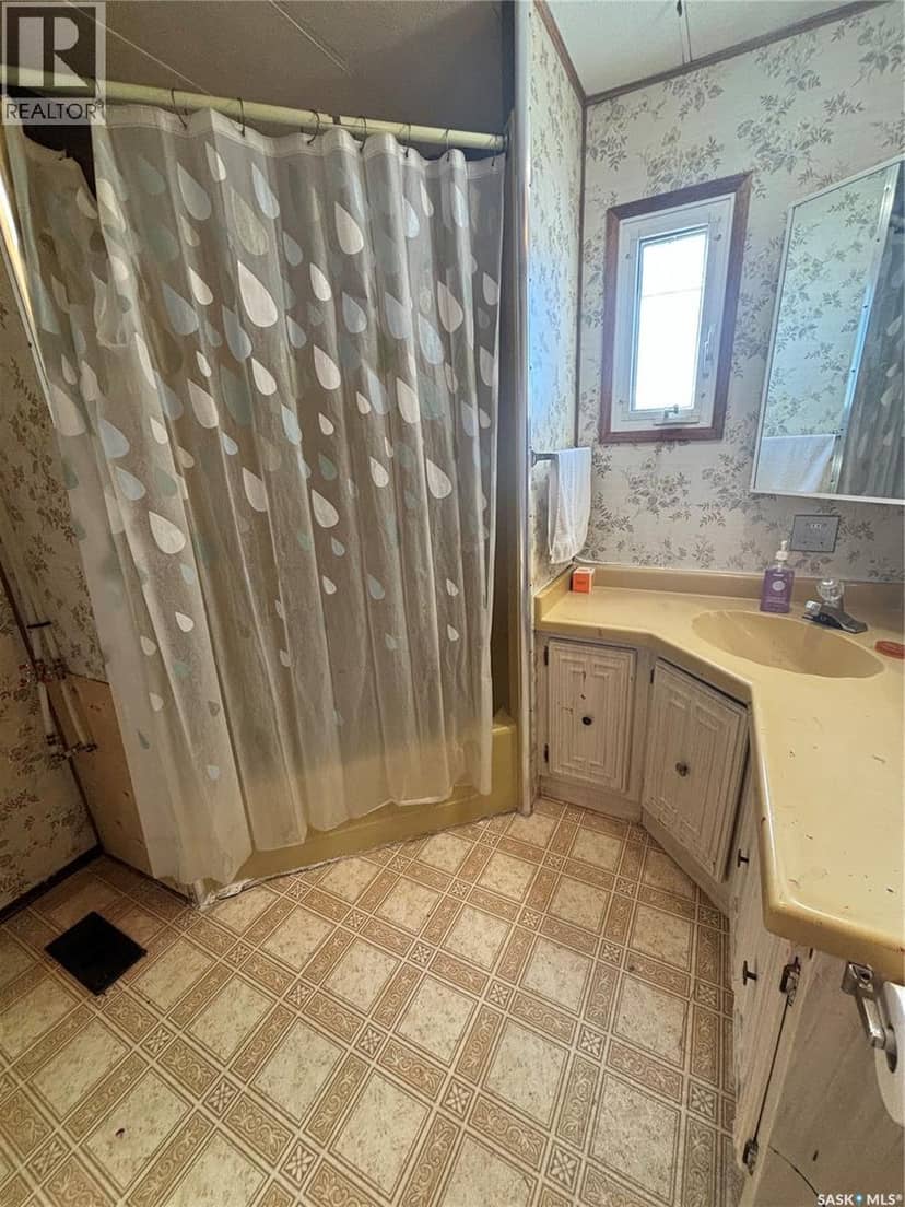 194 Heward STREET — photo 13 of 27