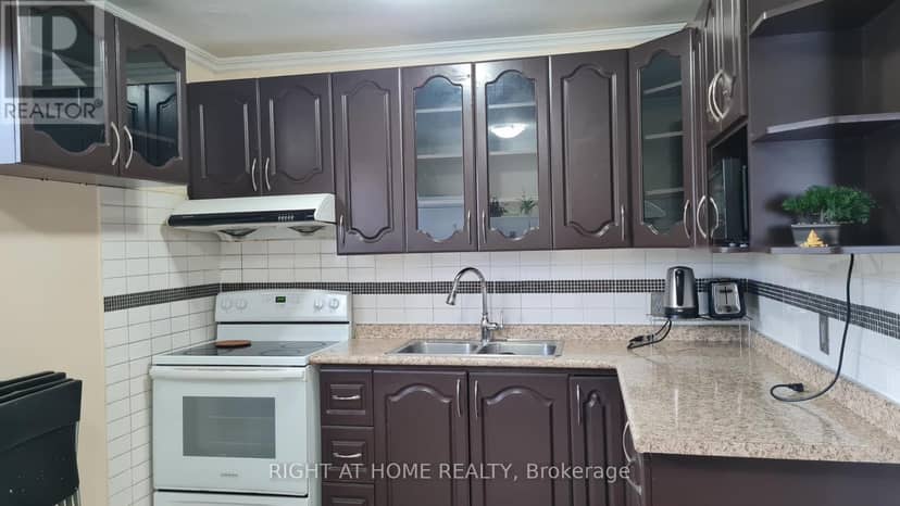 124 Overture Road — photo 14 of 40