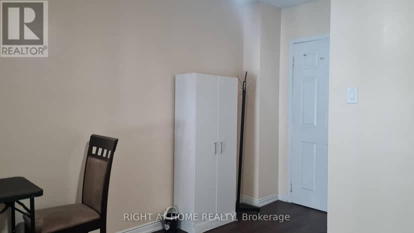 124 Overture Road — photo 24 of 40
