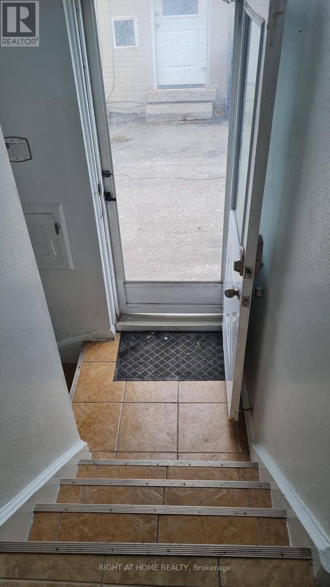 124 Overture Road — photo 31 of 40
