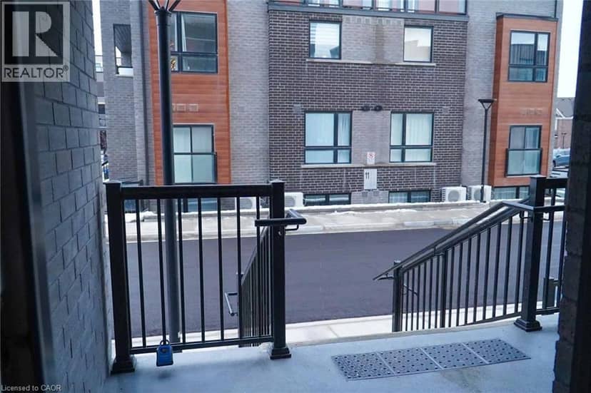 14 LYTHAM GREEN Circle Unit# 24, Newmarket, photo 6