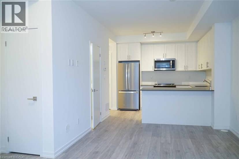 14 LYTHAM GREEN Circle Unit# 24, Newmarket, photo 8