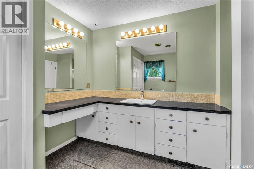 Clavet Acreage — photo 17 of 40