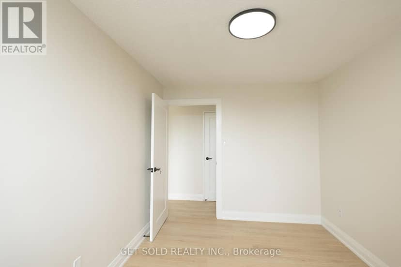 405 - 120 Dundalk Drive — photo 14 of 36