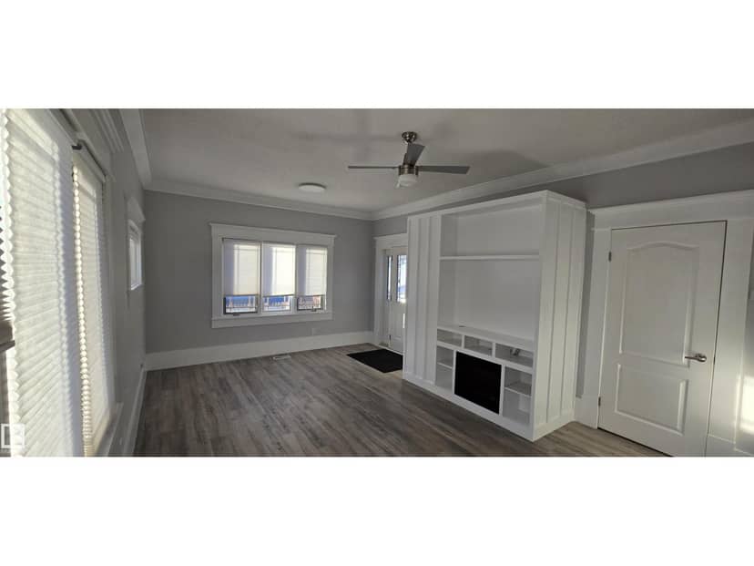 5023 53 ST — photo 17 of 27