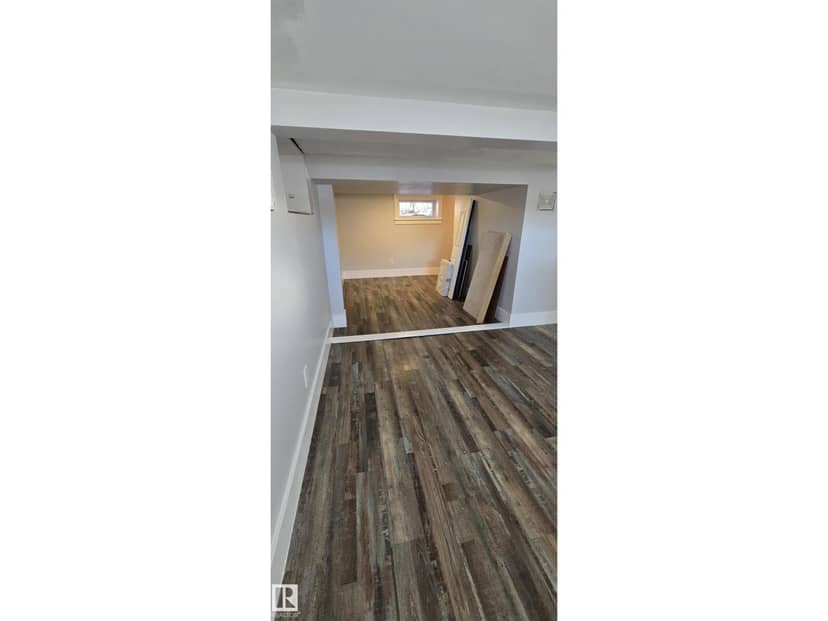 5023 53 ST — photo 9 of 27