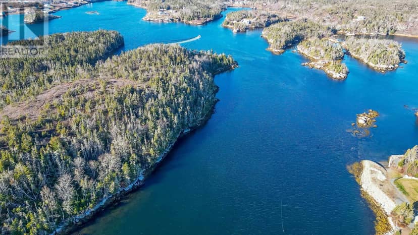 2&3 Privateer Island — photo 3 of 10
