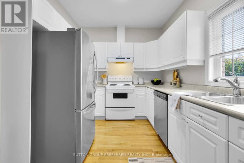 12 - 800 Commissioners Road W — photo 12 of 40
