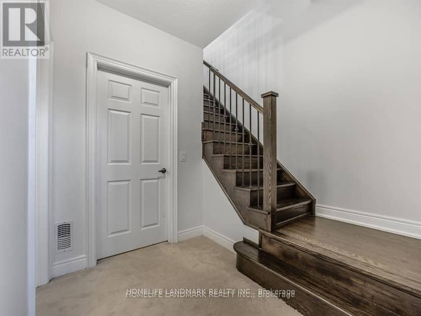 100 Christine Elliot Avenue — photo 26 of 28