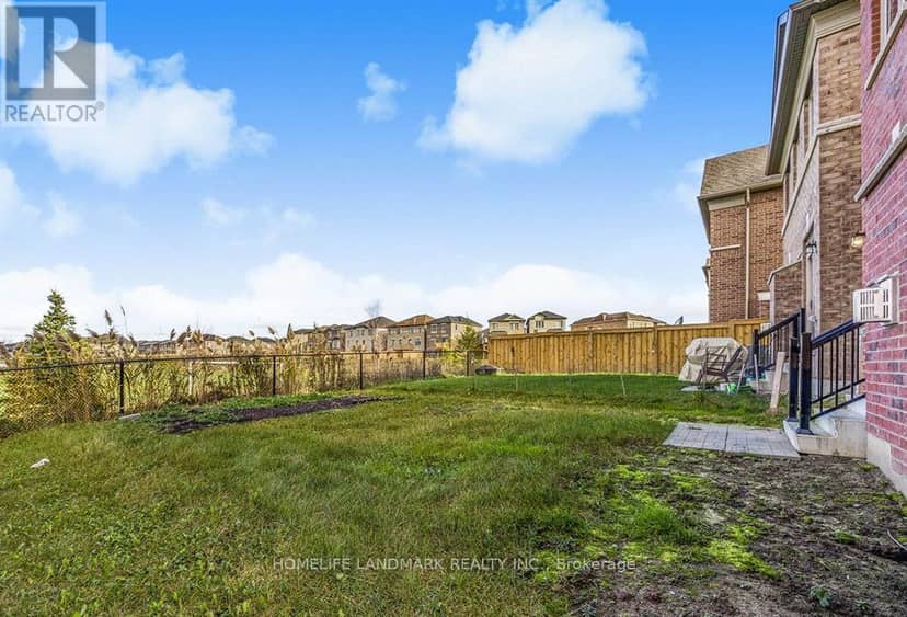 100 Christine Elliot Avenue — photo 27 of 28