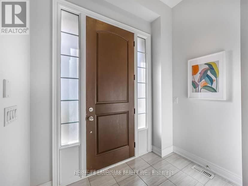 100 Christine Elliot Avenue — photo 3 of 28