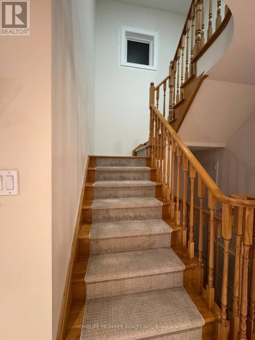 14 Barr Crescent — photo 5 of 18