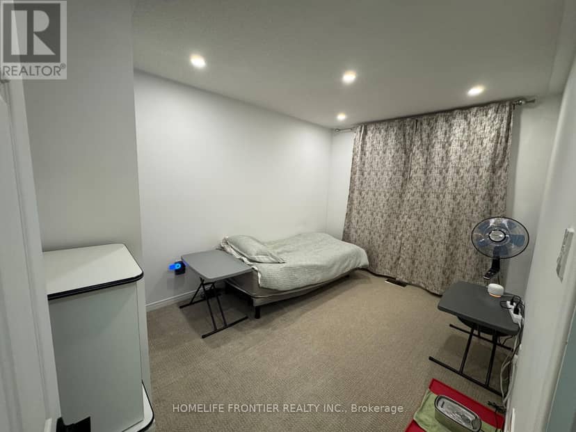 14 Barr Crescent — photo 8 of 18