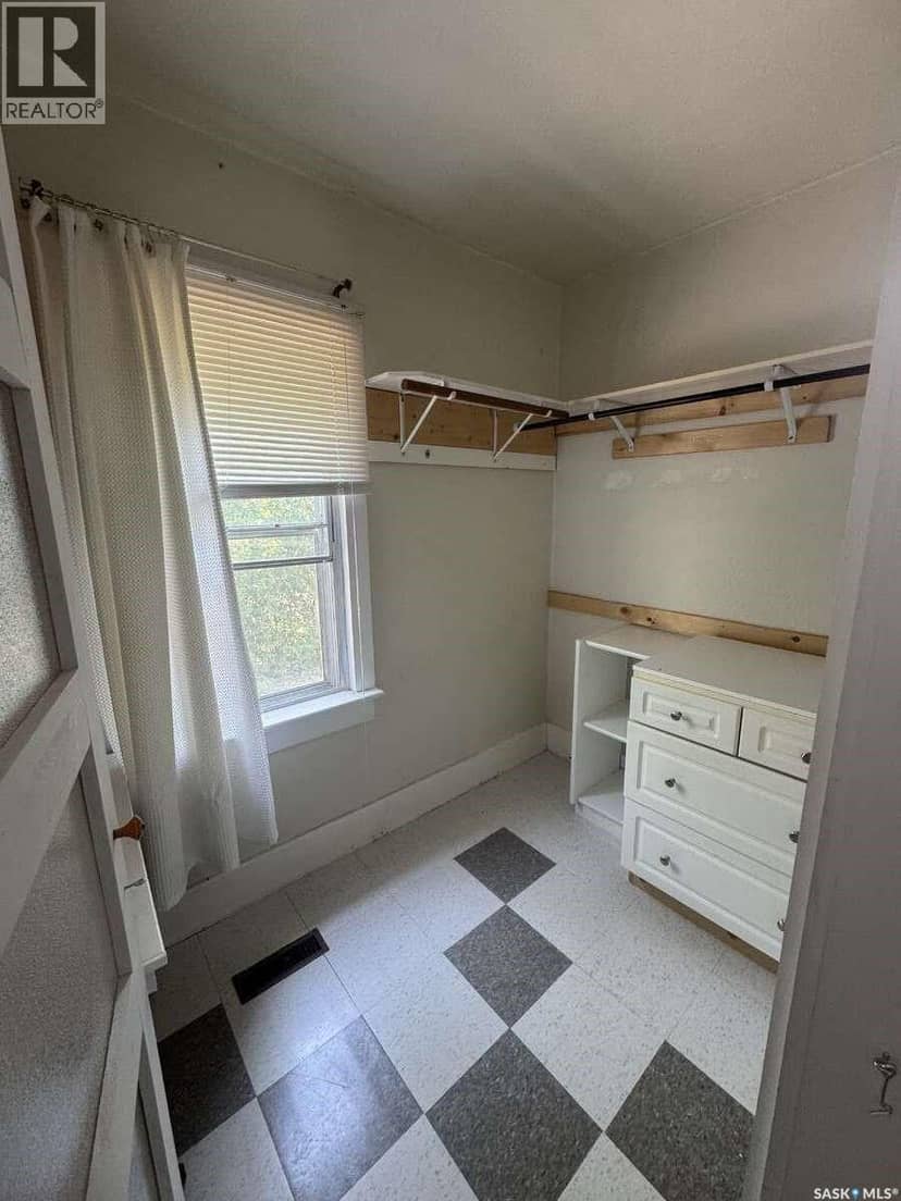 114 3rd AVENUE — photo 17 of 25