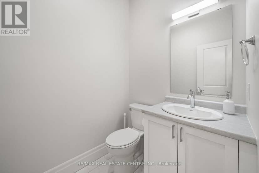 218 Beasley Crescent — photo 7 of 40