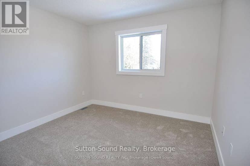 622 8th Street W — photo 15 of 29