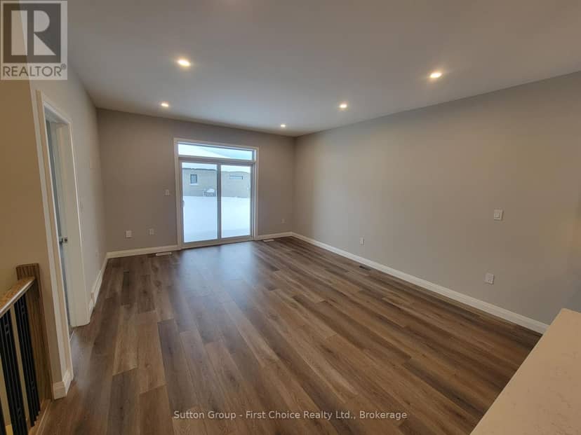 119 Rowe Avenue, South Huron, photo 7