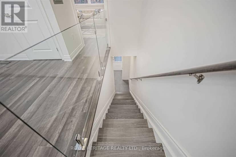 66A Bellevue Avenue — photo 11 of 21
