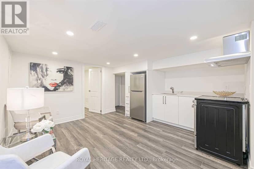 66A Bellevue Avenue — photo 4 of 21